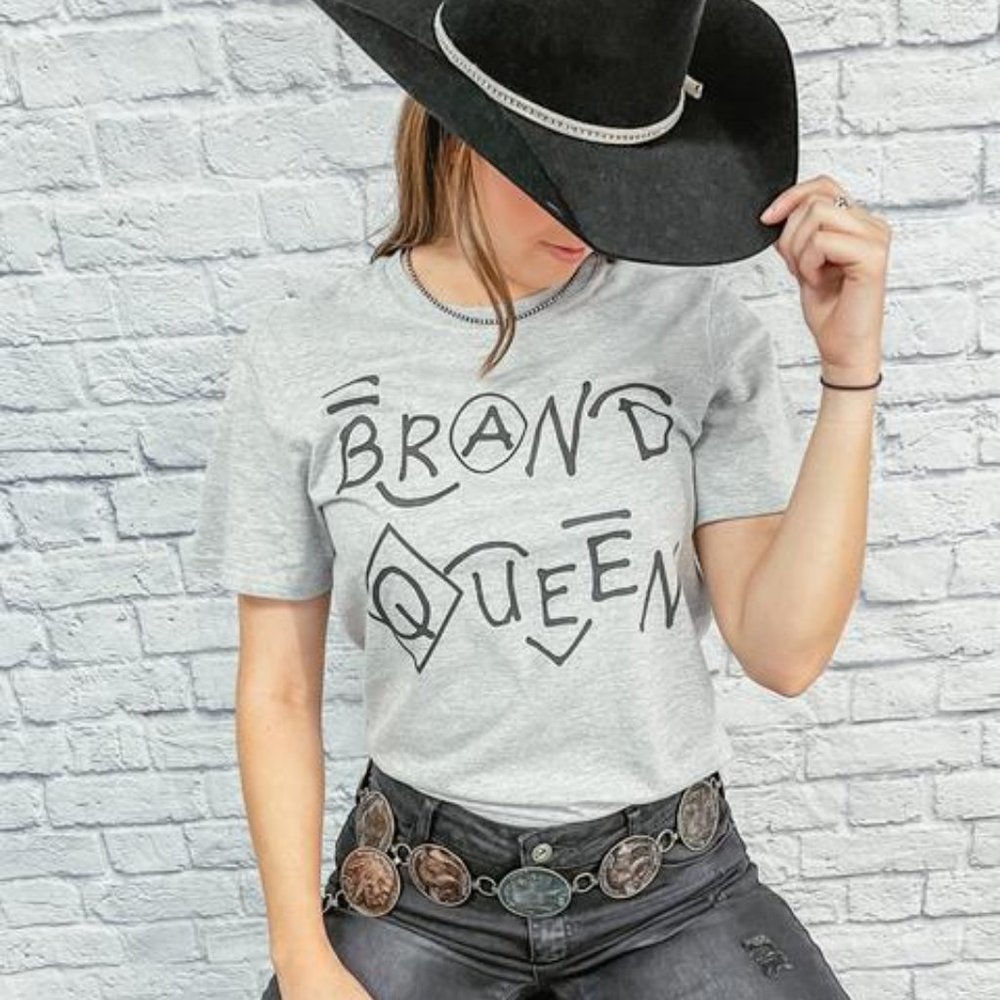 BRAND QUEEN Handmade Graphic Tee - Picture 6 of 7